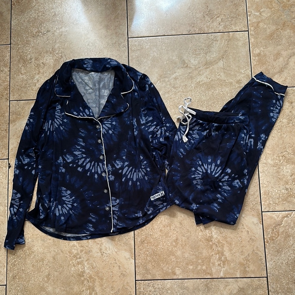 Hurley Tie-Dye Pajama Set